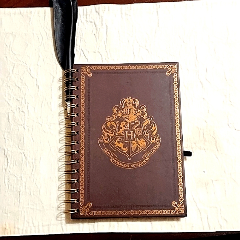 Harry Potter Hogwarts Hardcover Journal and Quill Pen Set